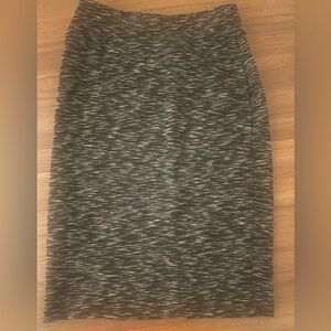 Joe Benbassett pencil skirt dark grey with white lines/patterns size medium